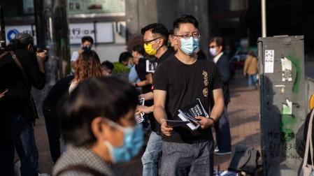 Caen por primera vez en tres meses los nuevos casos de coronavirus a nivel global