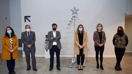 Jara Calvo (C Comunicación), Mario Sánchez (AIT), Ignacio Ugalde ANEL), Begoña Remón (CaixaBank ) , Elena Zabalza (ANEL) e Izaskun Azkona (Fundación La Caixa en Navarra).