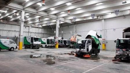 Máquinas barredoras del servicio de limpieza de Pamplona