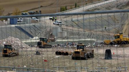 Gobierno y oposición polemizan sobre el cierre de Góngora