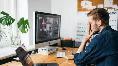 Si teletrabajamos, estamos expuestos a sufrir una significativa disfunción psicológica: adicción al trabajo.