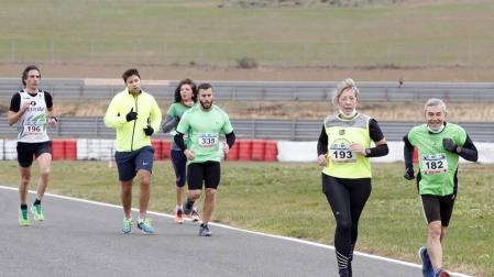El Circuito de Navarra ha sido el escenario del Campeonato Navarro de 10 Kilómetros y la 'SanSilRace 2020' popular como broche a este atípico año