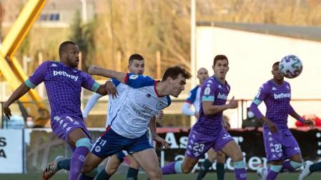 Encuentro de segunda ronda de la competición del KO disputado en el estadio de Mutilnova que finalizó con victoria de los andaluces por 1-3.