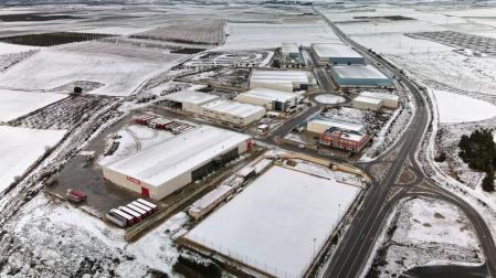 El temporal de nieve dificulta la circulación por carretera pero no causa incidencias importantes