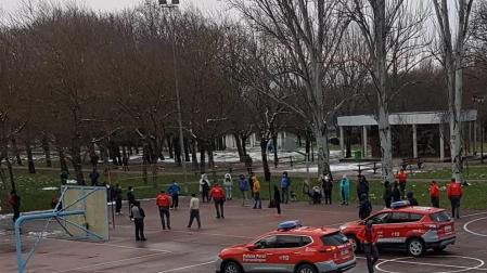 Denunciadas 37 personas por jugar a voleibol en Pamplona