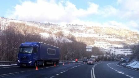 Cortado al tráfico el túnel de Belate por la avería de un camión