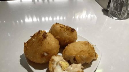 El contador de fritos de huevo del bar Río de Pamplona alcanza el millón de unidades