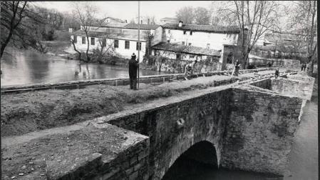 La historia reciente de los barrios de Pamplona llega a los Civivox