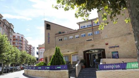 El cribado en la residencia Camplus arroja 18 positivos y el brote alcanza los 30 casos