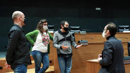 El Gobierno sigue dividido sobre cómo regular el euskera como mérito