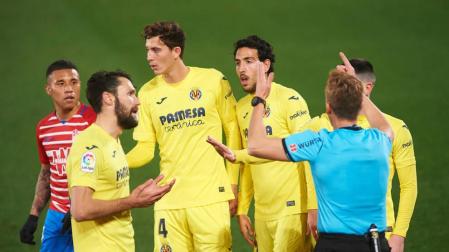 Rui Silva salva un empate para el Granada al parar un penalti en el descuento