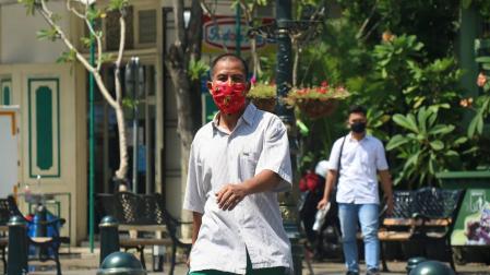 Flexiones, la multa para quienes no llevan ni mascarillas ni dinero