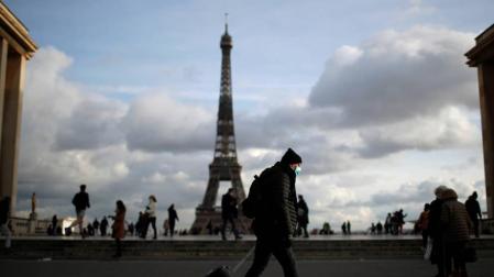 Los viajeros europeos que lleguen a Francia deberán aislarse durante 7 días y presentar un test PCR negativo
