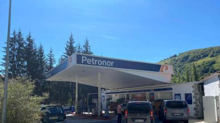 Un nuevo acuerdo da futuro a la gasolinera de Aribe