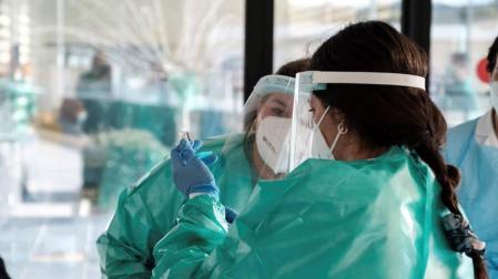 Los dentistas ofrecen su colaboración a Sanidad para acelerar la vacunación contra la covid-19