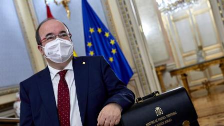 El nuevo ministro de Política Territorial, Miquel Iceta, durante el acto de traspaso de la cartera del Ministerio de Política Territorial y Función Pública