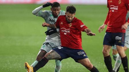 Galería de fotos del partido entre Osasuna y Betis, que ha finalizado con derrota rojilla por 0-2