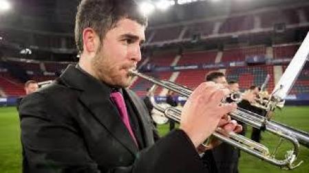 Vídeo: La Banda Joven de Marcilla interpreta el Himno de Osasuna en El Sadar