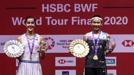 Carolina Marín y Tai Tzu-ying tras la final de las Finales del Circuito Mundial.