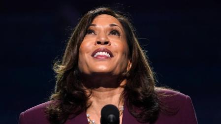 Kamala Harris asume de manera oficial su candidatura a vicepresidenta demócrata