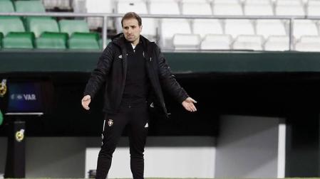 Arrasate lamenta que se fuera "oportunidad buenísima al perdonar cuatro ocasiones"