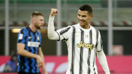 Cristiano marca un doblete al Inter y ya es el máximo goleador de la historia