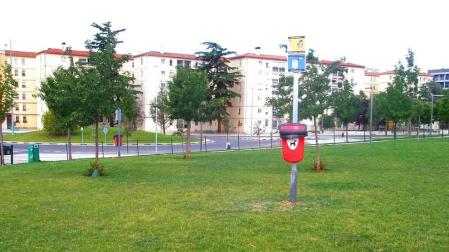 El Ayuntamiento prevé habilitar este año cuatro zonas de esparcimiento canino