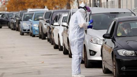 Sanidad notifica 565 muertes y 31.596 casos, con una incidencia de 815