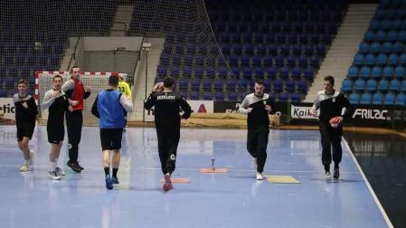 Helvetia Anaitasuna vuelve a entrenar con toda la plantilla disponible