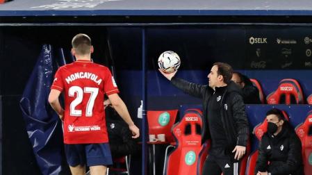 Imágenes del partido entre Osasuna y Eibar disputado en El Sadar.