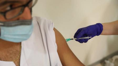 Sanidad impondrá a las comunidades una estrategia "única" de vacunación