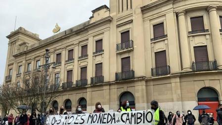 Protesta de LAB y CCOO por los cambios de modelo de las escuelas infantiles