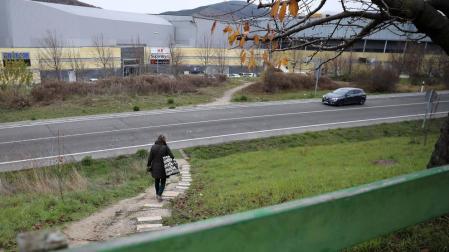 Vecinos de Itaroa reclaman una pasarela que esperan desde 2003