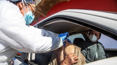 Sanidad notifica 702 muertes por coronavirus en España el fin de semana