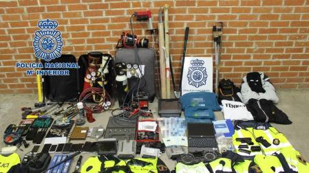 Desarticulada una banda experta en robar en cajas fuertes de empresas