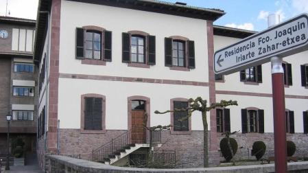 Dimite el párroco de Elizondo como albacea del patronato de la residencia