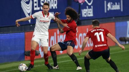 Imágenes de la Jornada 24 del choque disputado en el El Sadar que terminó con triunfo del equipo hispalense