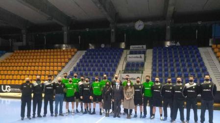 Helvetia Seguros amplía su patrocinio a Anaitasuna tres temporadas más