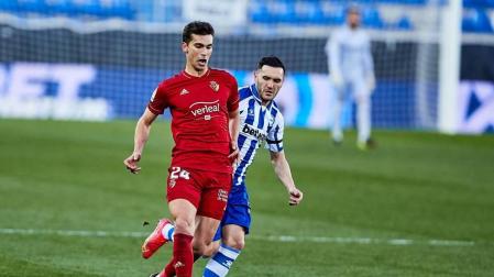 Galería de fotos del partido entre Alavés y Osasuna en Mendizorroza.