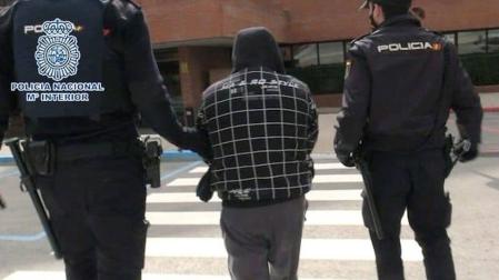 Asesinada a puñaladas una mujer en Torrejón y detenida su expareja