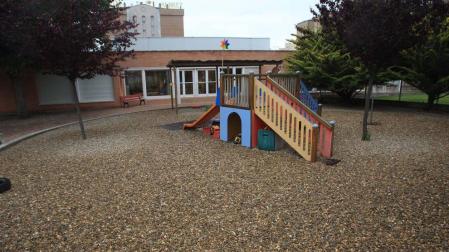 La escuela infantil de Mendebaldea seguirá abierta en 2020-2021 al aplazarse las obras