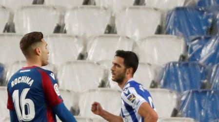La Real gana por la mínima a un Levante que pudo salir goleado
