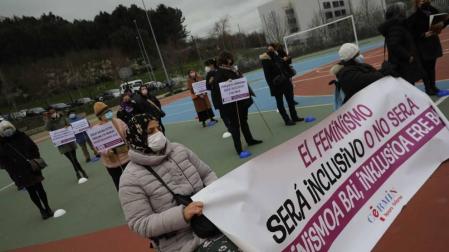 Las instituciones y diferentes colectivos de Navarra han organizado este lunes, 8 de marzo, diferentes actos para celebrar el Día Internacional de la Mujer.