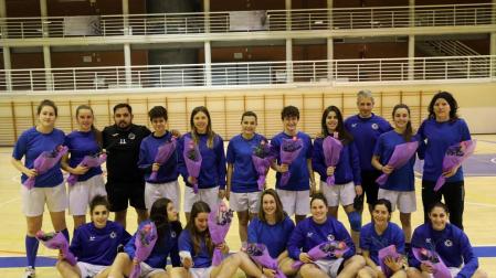 El broche morado a la primera fase del Txantrea