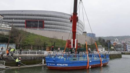 La gabarra del Athletic supera las pruebas de flotación