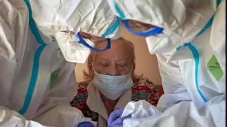 Los reporteros gráficos de Navarra narran la pandemia en una exposición