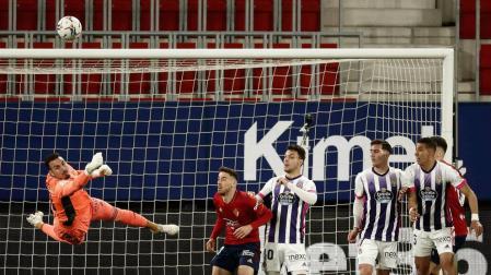Osasuna y Valladolid se reparten los puntos para seguir en la lucha por la permanencia