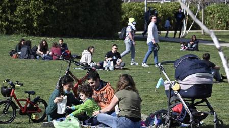 Más de la mitad de Italia se prepara para su confinamiento a partir del lunes