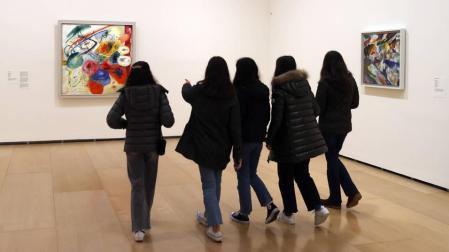 La salud, la educación y la familia, pilares fundamentales de los jóvenes españoles