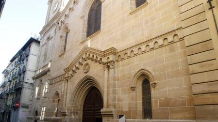 Fachada de la iglesia de San Agustín en la que han realizado la pintada